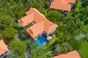 EMBLEMSEA Furama DA NANG Beach Villa